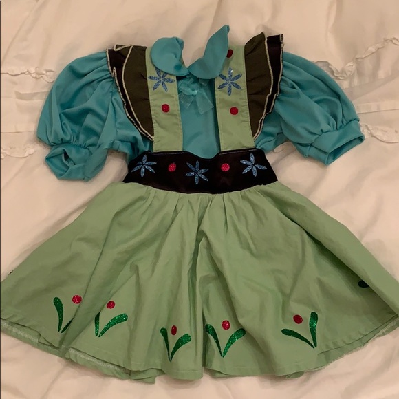 Custom made Anna (Frozen) costume dress. Custom made Anna (Frozen) costume dress.
